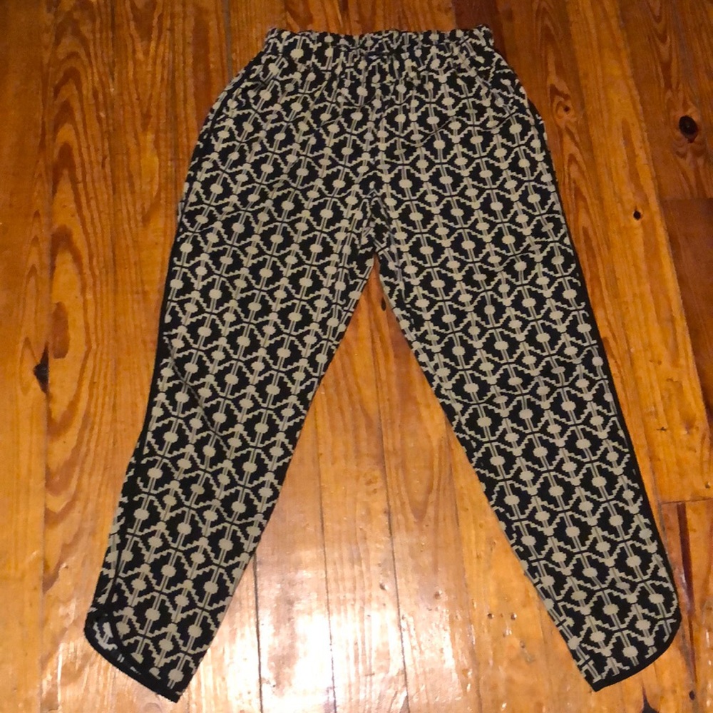 Vintage silky patterned slim harem pant